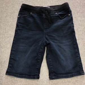 Old Navy Karate Slim Boy Jean Short with waist drawstring